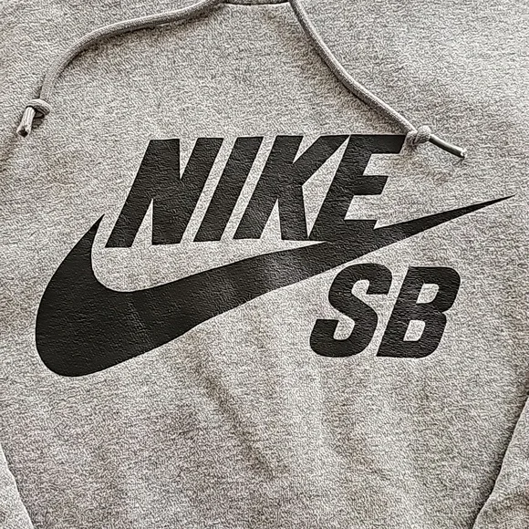Nike SB Hoodie - Picture 2 of 9